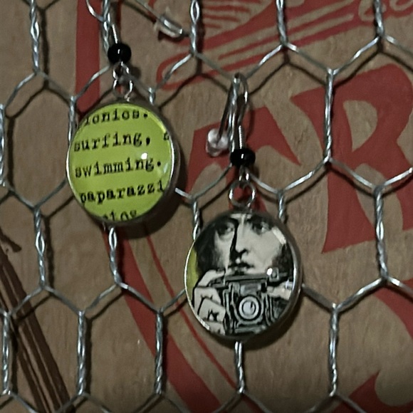 Trader Joe’s earrings 20mm - Picture 3 of 3